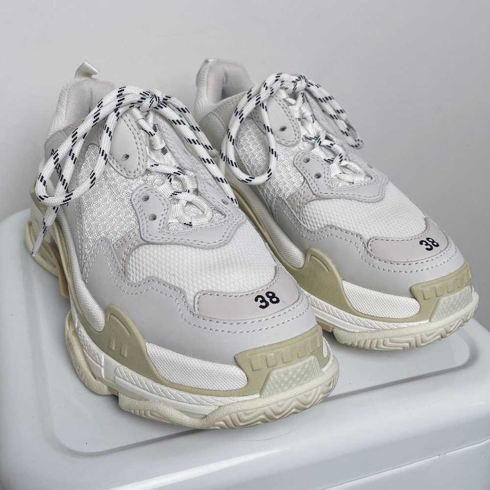 *Excellent Condition* Balenciaga Triple S Trainers | Size 38